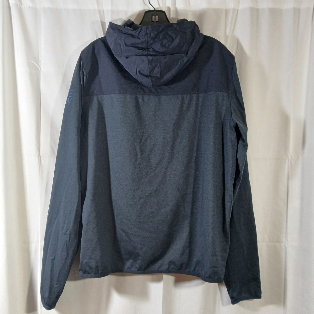 Vuori Mens Medium Sunday Element Jacket Sage View On Sleeve - Picture 9 of 13